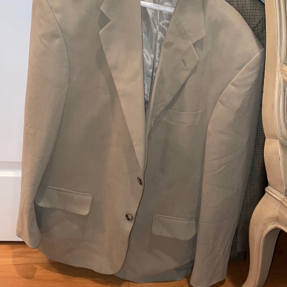 Great 100% silk coat